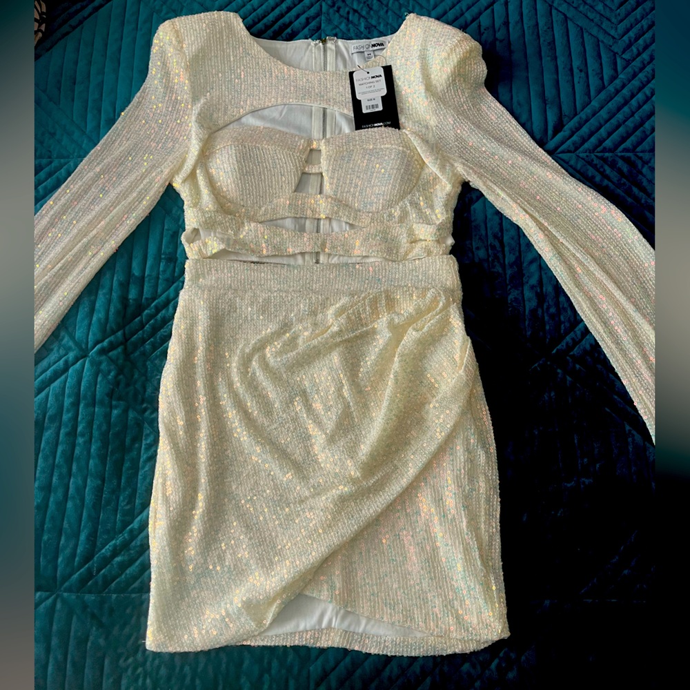 Two piece sequin mini skirt set. Never Worn.